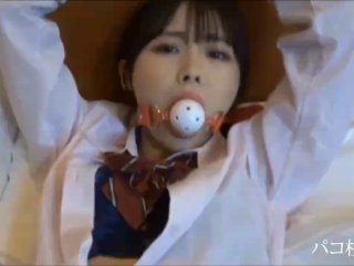 91新人xh98hx-白衣天使护士装翘乳美女沙发翘美臀抽插 淫叫“好舒服 轻点肏”口爆吞精裹射 高清720P完整版